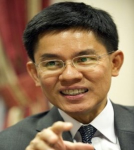 Academic for hire Panitarn, servant of the military and Abhisit regimes